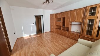 1-izbový byt s balkónom - 7