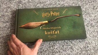 Sbírka létajících košťat , Harry Potter - 7