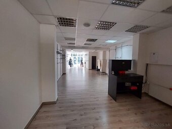 Prenájom obchodných priestorov na pešej zóne v Poprade - 7