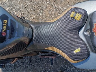 Yamaha R1 - 7