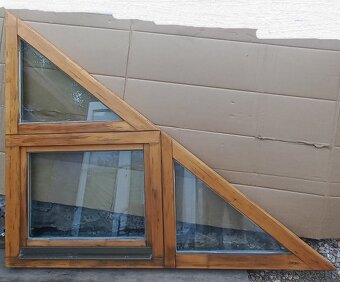 Predám okna 146x154, 208x145 , 94 x 209 ,trojuholnik 170x140 - 7