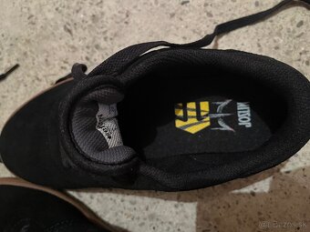 Etnies - 7