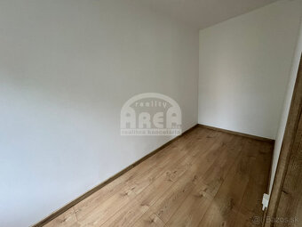 Na prenájom 3,5- izbový byt v širšom centre Michaloviec - 7