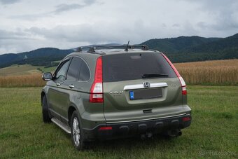 Honda CRV 4x4 Benzin V-tec ročník 2007
- 7