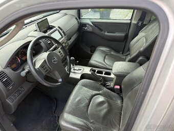 Nissan Pathfinder 2.5 dci - 7