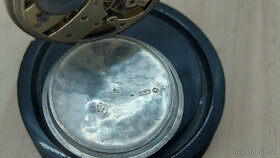 Predám starožitné tulované strieborné hodinky ANCRE 20te rok - 7