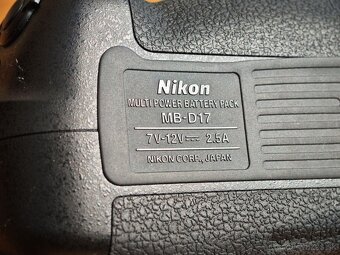 Nikon D500 telo + originál battery grip - 7