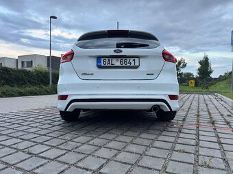 Ford Focus 1.5 EcoBoost ST-Line - 7