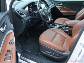 Hyundai SantaFe 2016 2,2CRDI Premium AUTOMAT 4x4, max.výbava - 7