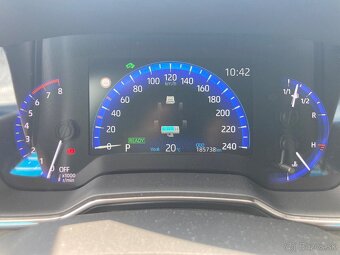 Toyota Corolla combi 2.0 Hybrid 112kW - TOP stav - 7