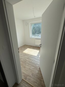 LUXUSNÝ 2-IZBOVÝ BYT PEZINOK - 7