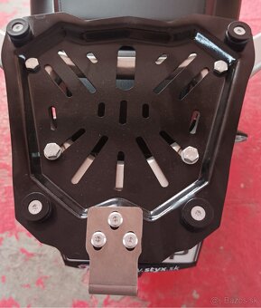 Kufor na moto - 7
