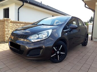 Kia Rio - 7