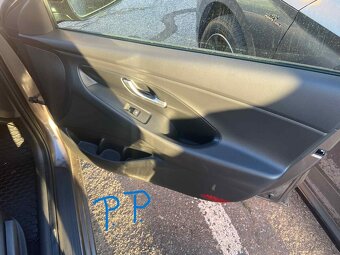 Hyundai i30 kombi 2023, Tapacíry - 7
