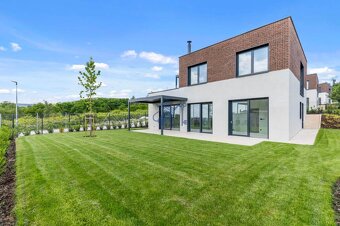 SKOLAUDOVANÉ Predaj vily v projekte "Račianska perla" BA - 7