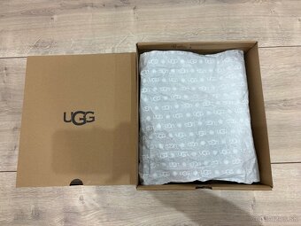 Dámske čižmy UGG - 7