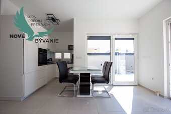 Apartmán s bazénom a dvorom v Chorvátsku na ostrove Vir - 7