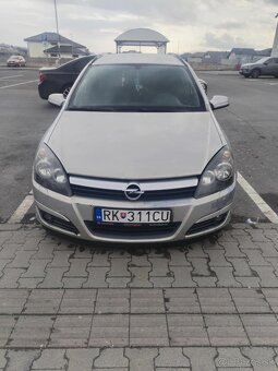 Opel Astra H 1.9 CDTI - 7