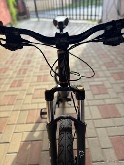 Specialized horský bicykel - 7