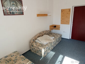 Ponúkame na predaj pekný penzión v Patinciach - 7