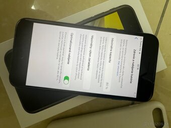 iPhone SE 2020 128GB - 7