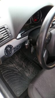 Audi a4 avant 2.0 tdi - 7