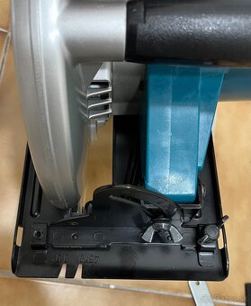 MAKITA okružná píla “mafel” 235mm - 7