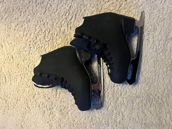 Korčule a prilba - 7