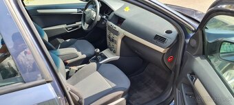 Predám Opel Astra H Caravan, r. 2010, 74 kW, 286 tis. km - 7