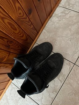 Jordan 4 Kaws Black - 7