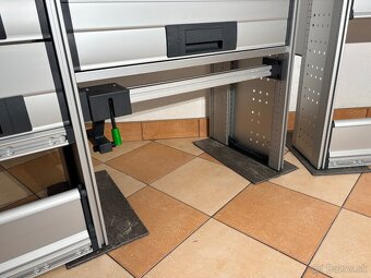 Bott Regále do úžitkových vozidiel Trafic Custom T6 - 7