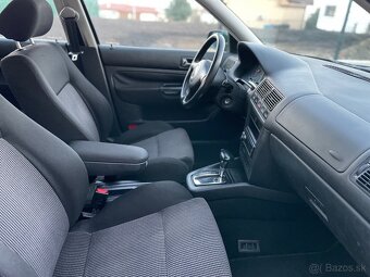 VW Golf IV 2.3 VR5 AUTOMAT - 7