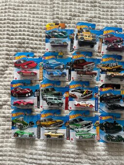 Predám hotwheels zbierku - 7