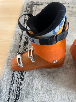 Lyže a lyžiarky - 7