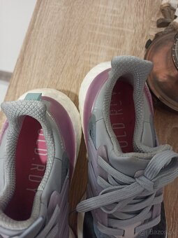 Bežecké tenisky zn. Adidas Ultraboost - 7