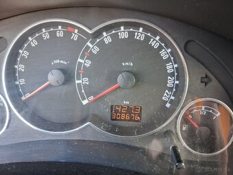 Opel Meriva 1.6 - 7