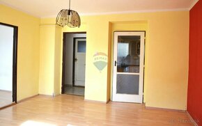 REZERVOVANÝ  2-izbový byt v TOP cene v centre mesta Poltár - 7