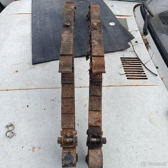 Trabant listové Perá - 7