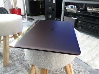 13.3" Hp spectre/ Core I5/ 8GB RAM/ 256GB SSD/ Intel 520Gra - 7