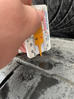 5x112 R17 7,5J ET27 BMW + 225/55 R17 letné (2021) - 7