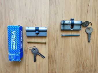 Dvere panelákové, Matrace, Kovový rošt, Kovová kladka, Zámok - 7