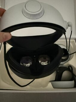 PlayStation VR2 + PlayStation VR2 - PC Adapter - 7