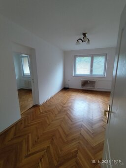 Prenájom 2 izbový byt 54 m2, Hlohová ulica obec Hlohovec - 7