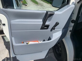 Transporter T4 2,5TDI 65.kW. mot AJT - 7