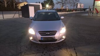 Kia ceed 1,6 benzín výkon 93kw r.v.2008 - 7