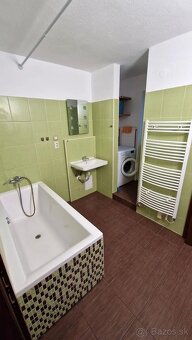 Prenájom 2 izb.byt, ul. Jarmočná Nitra Centrum - 7