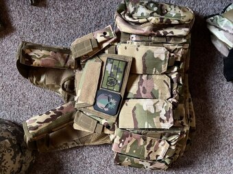 Predám výbavu na airsoft - 7