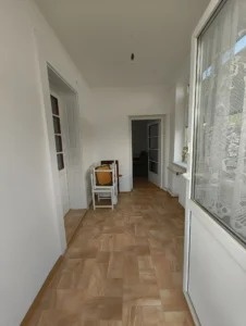 Predám 3 izbový dom z veľkým pozemkom - 7