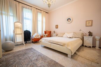 6 izbový rodinný dom 300 m2 so záhradou 1350 m2 Bernolákovo - 7