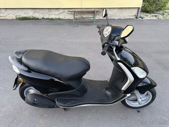 Skúter Piaggio Fly 300 - 7
